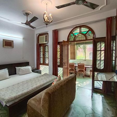 Tatvamasi Homestay Yeni Delhi Dış mekan fotoğraf