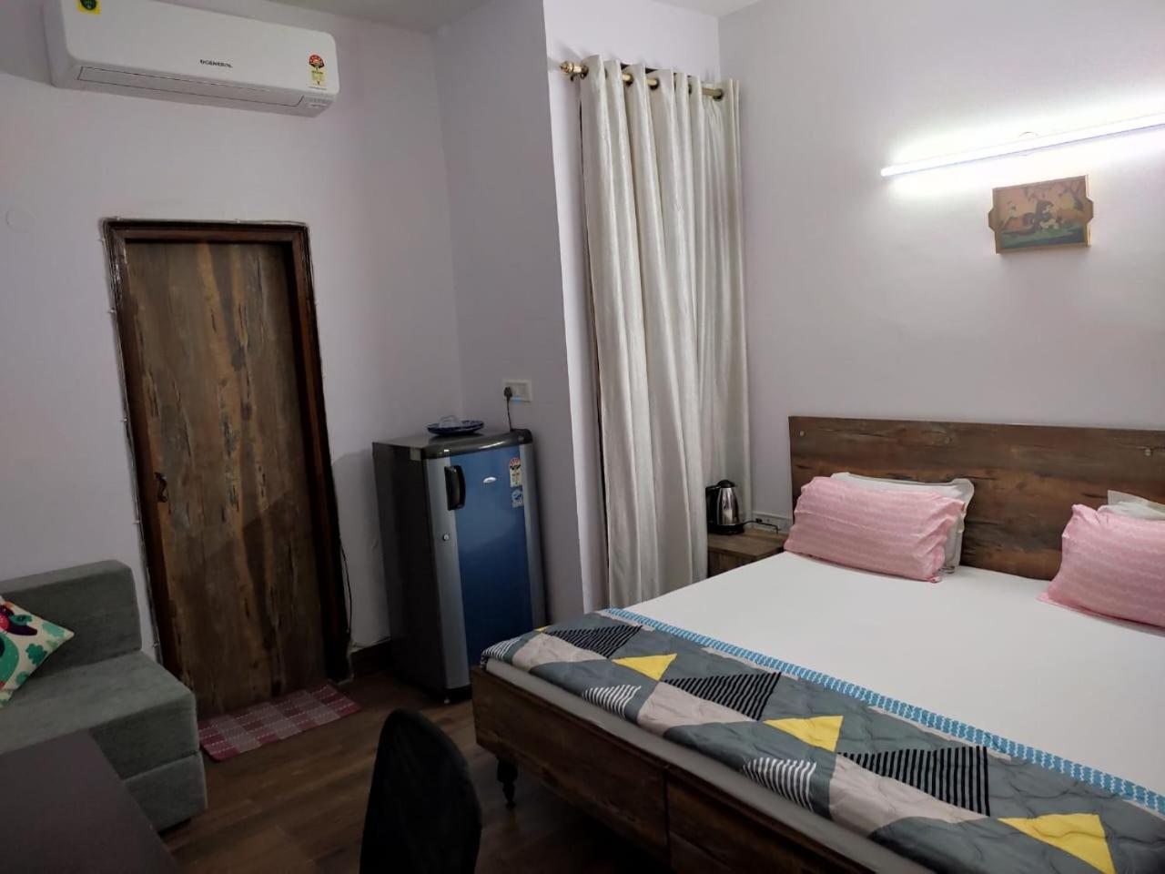 Tatvamasi Homestay Yeni Delhi Dış mekan fotoğraf